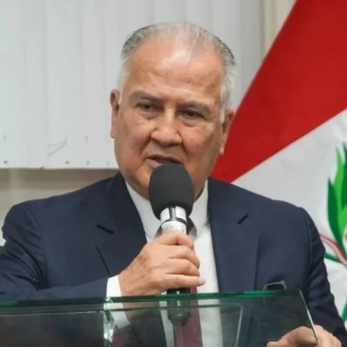 Alfonso López Chau Nava