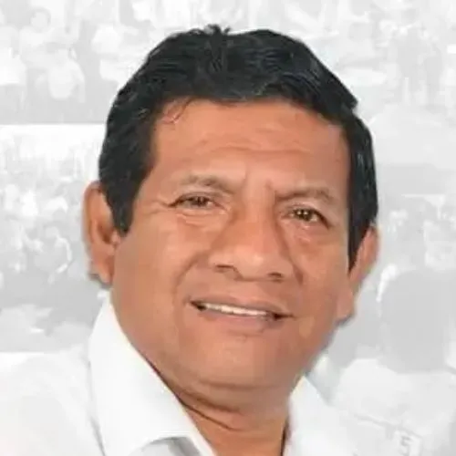 Walter Gilmer Chirinos Purizaga